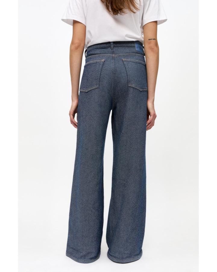 『GANNI』ガニー Overdyed Heavy Denim Marri ジーンズ GANNIのパープル Marri オーバーダイ ヘビーデニム ジーンズが