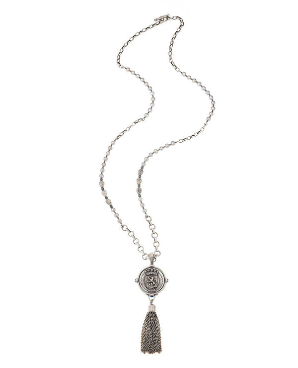 French Kande - Silver Pearls Maine Medal Necklace